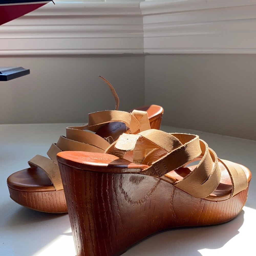 Lucky Brand Wedges (wooden)